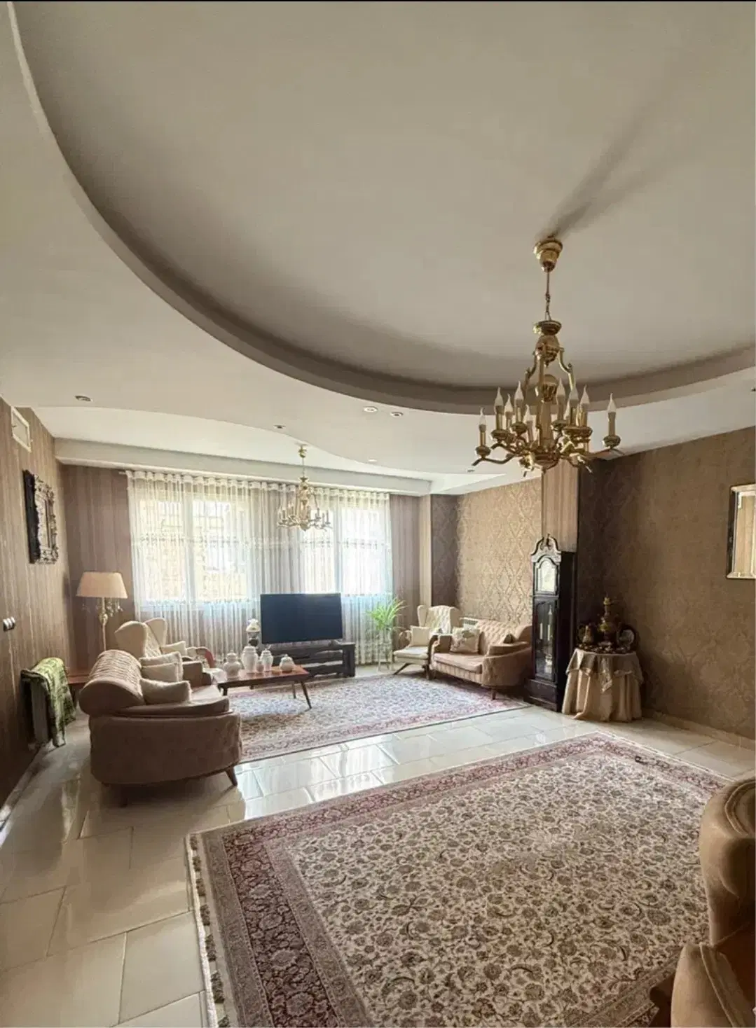۱۲۵متر_روبه نما_لاله ها_فول_پارکینگ اختصاصی