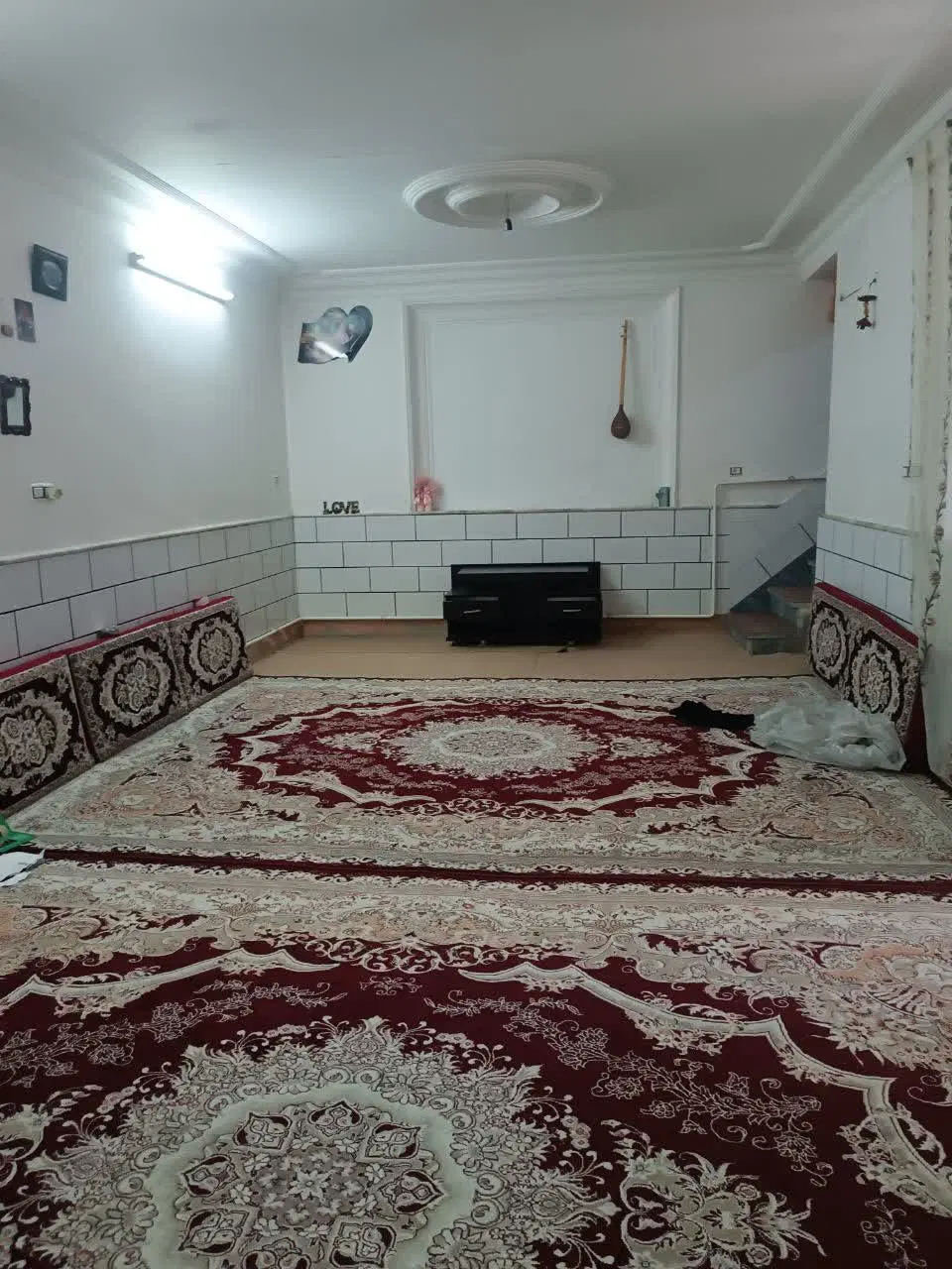 خونه90متری در طالقانی16 کوچه موسوی11ممیز6