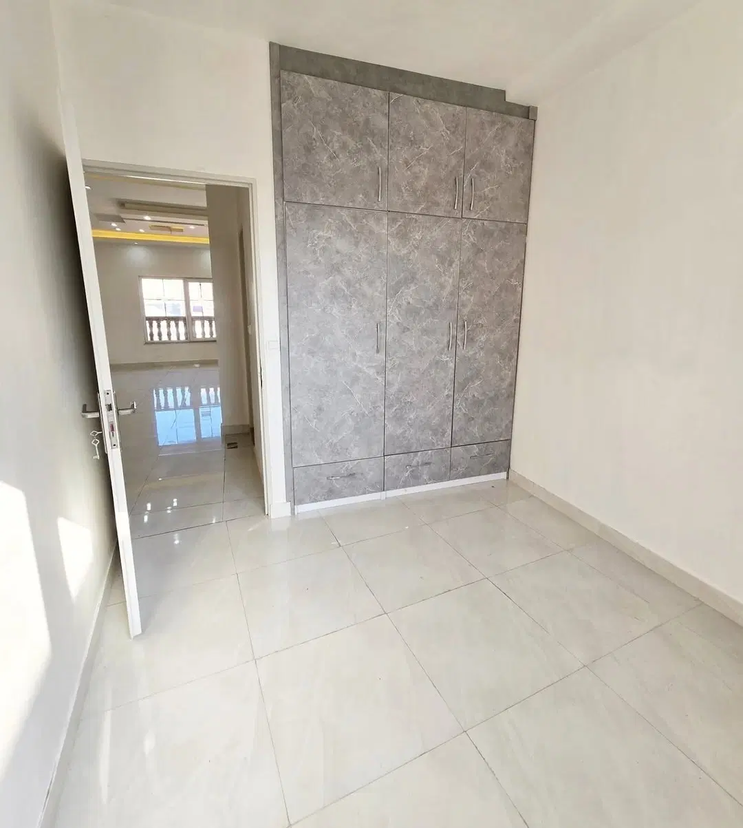خانه رهن اجاره ۹۵متری فول بازسازی شده
