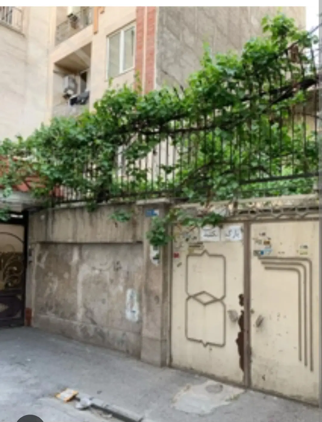 یک باب خانه محوطه تجاری مسکونی