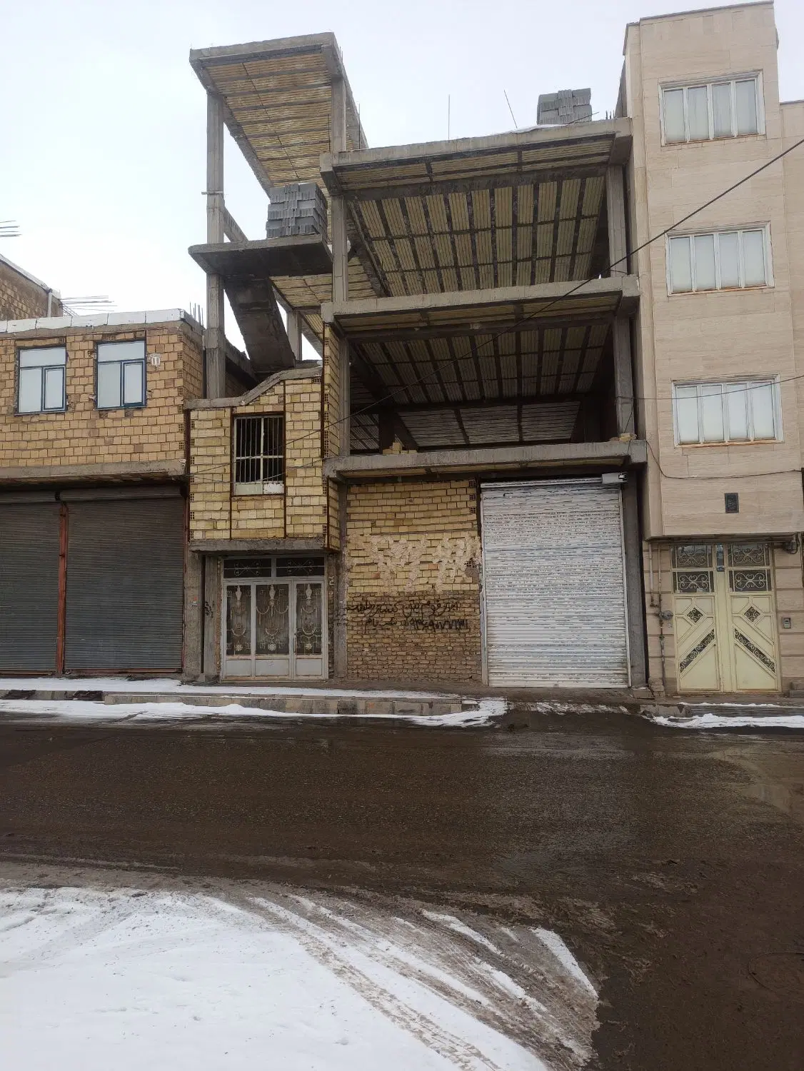 ساختمان نیمه کاره الهیه معاوضه
