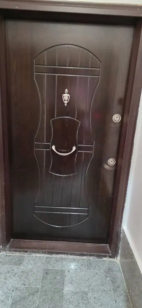 واحد ۱۰۹ متری مرکز شهر شبستر