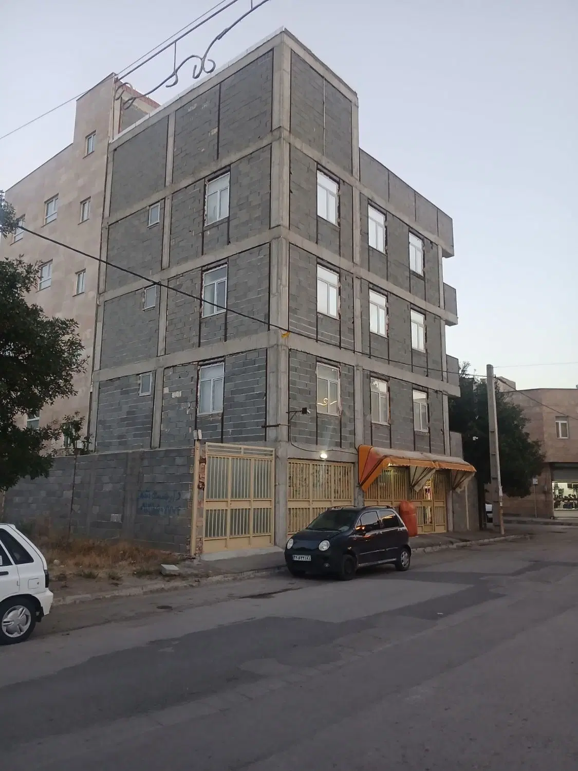 فروش آپارتمان ۳طبقه و پیلوت و بهار خواب