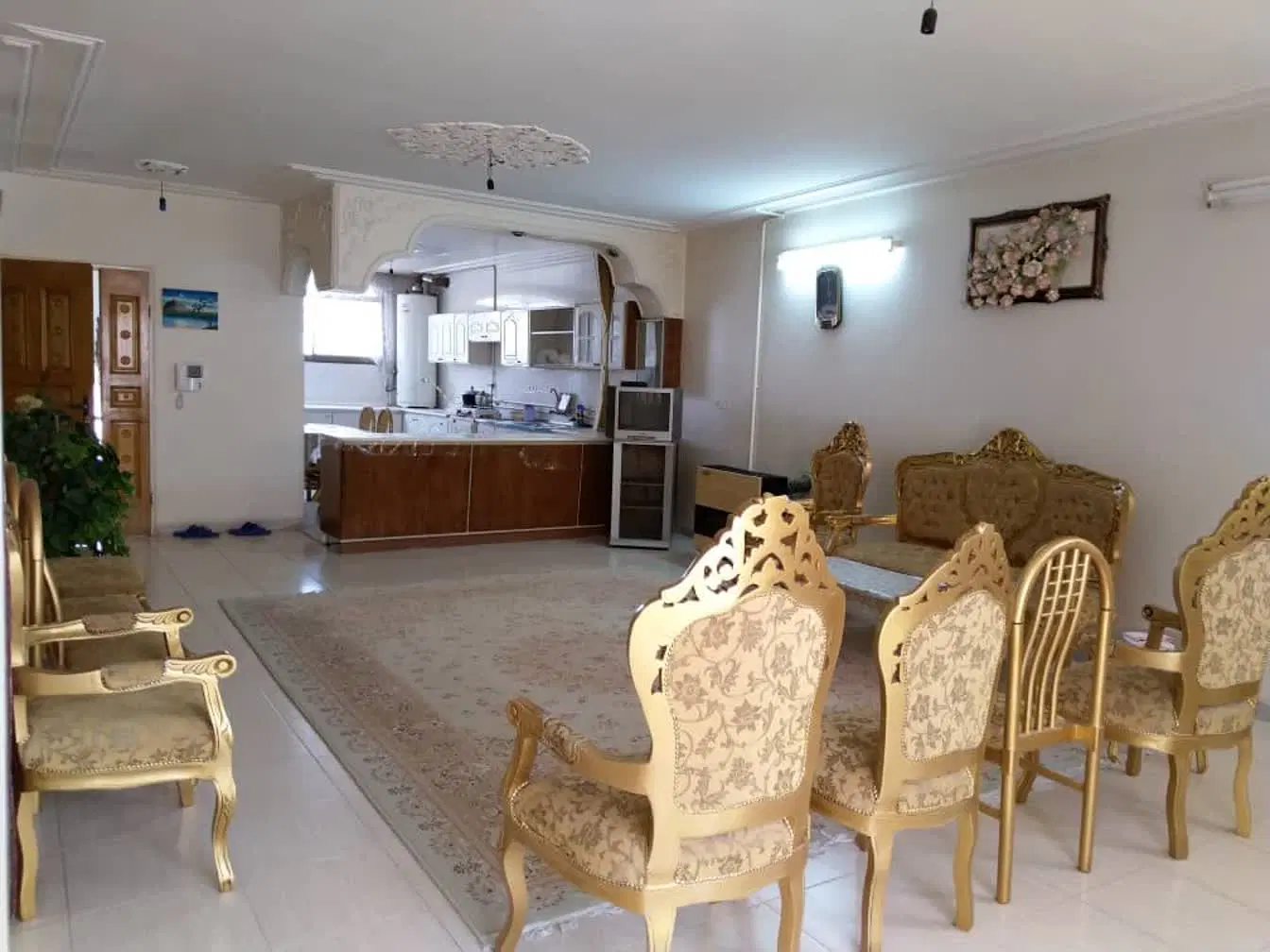سوییت مبله مرکز شهر نقش جهان