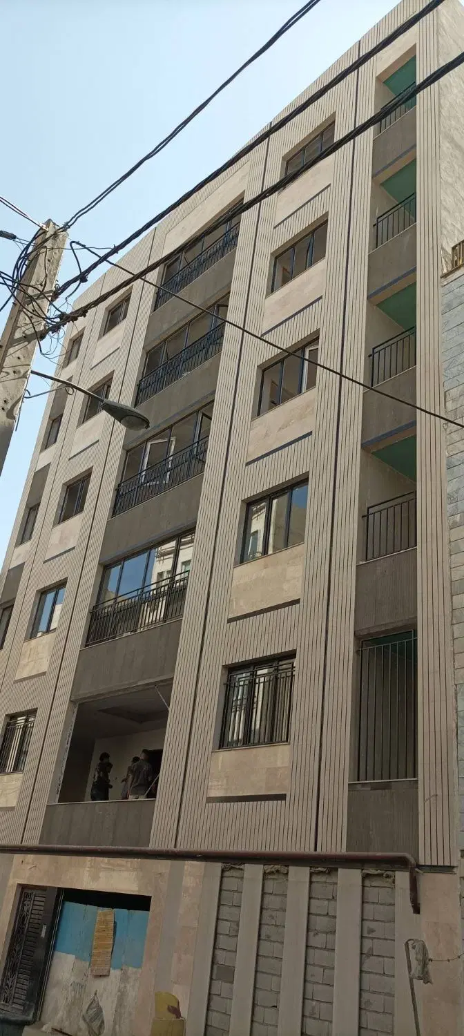 اپارتمان ۹۰ متری نو ساز