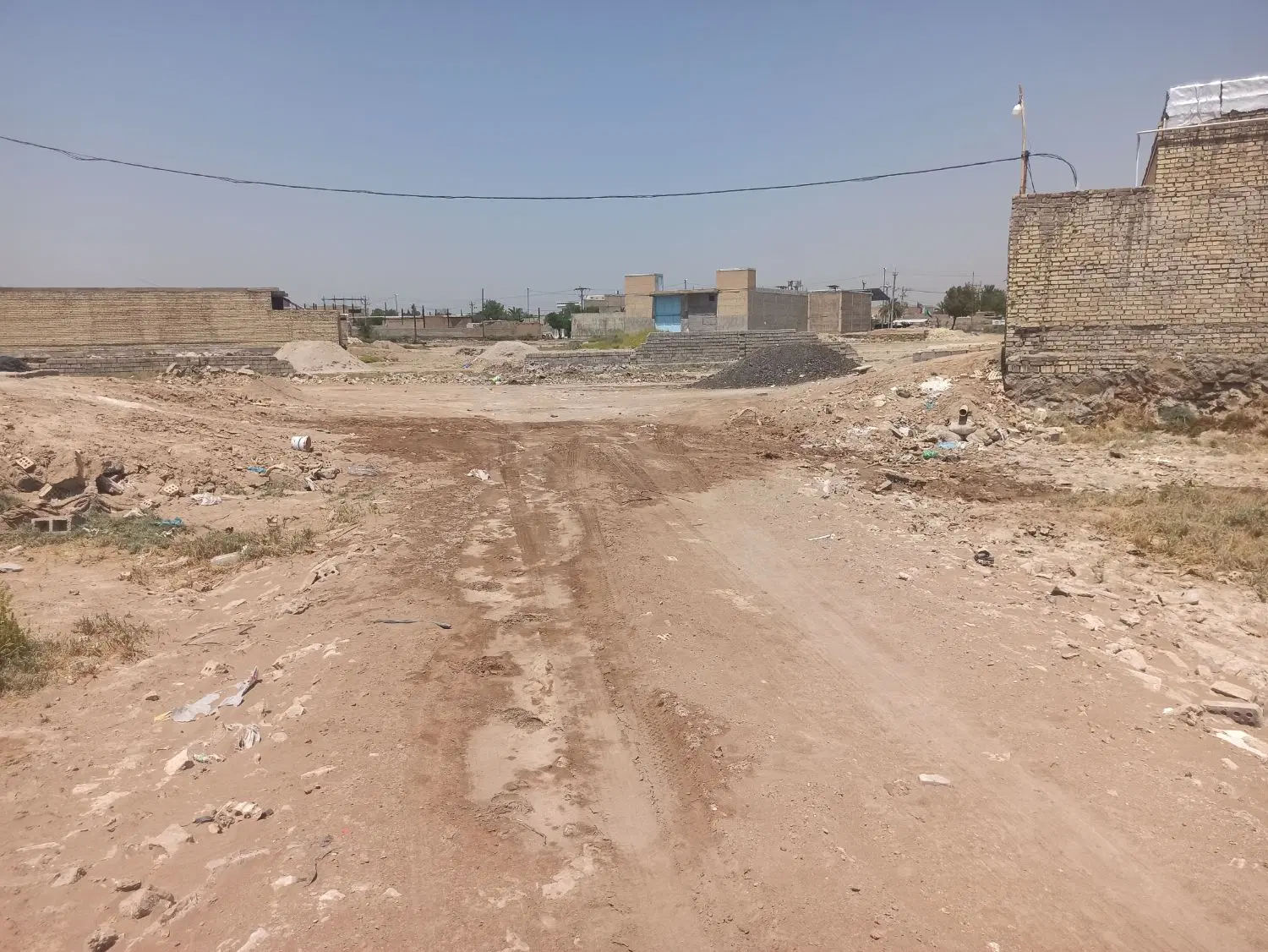 زمین مسکونی