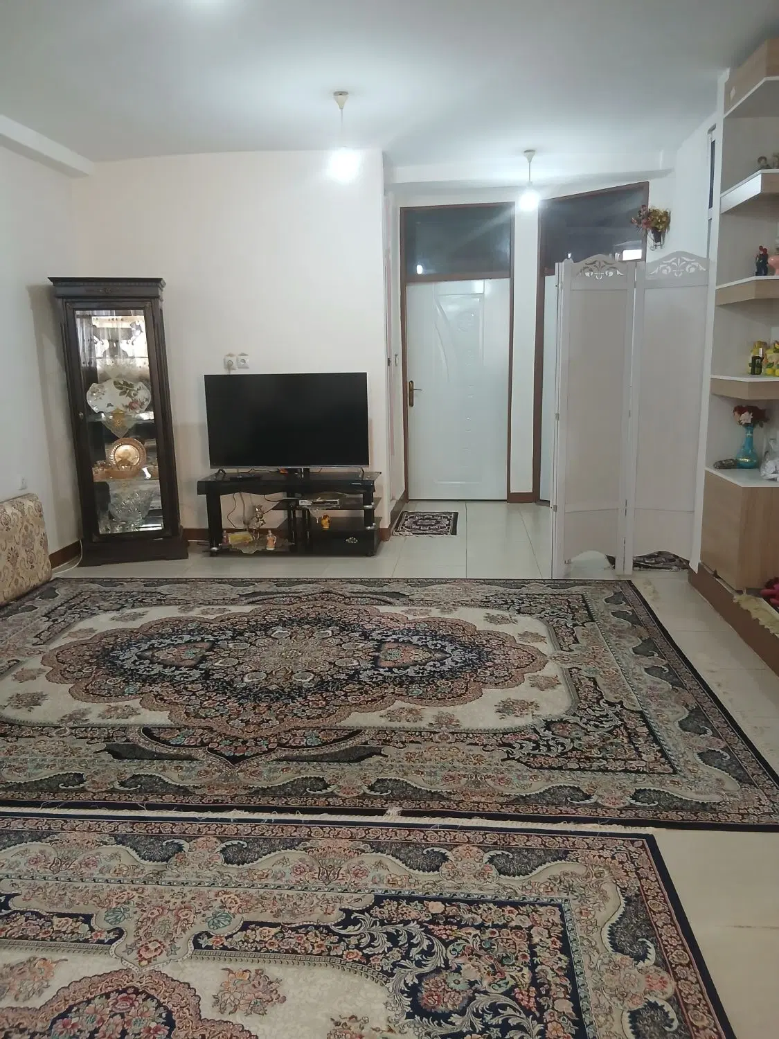 آپارتمان کیانشهر کوی فردوس ۴ واحده سنتی