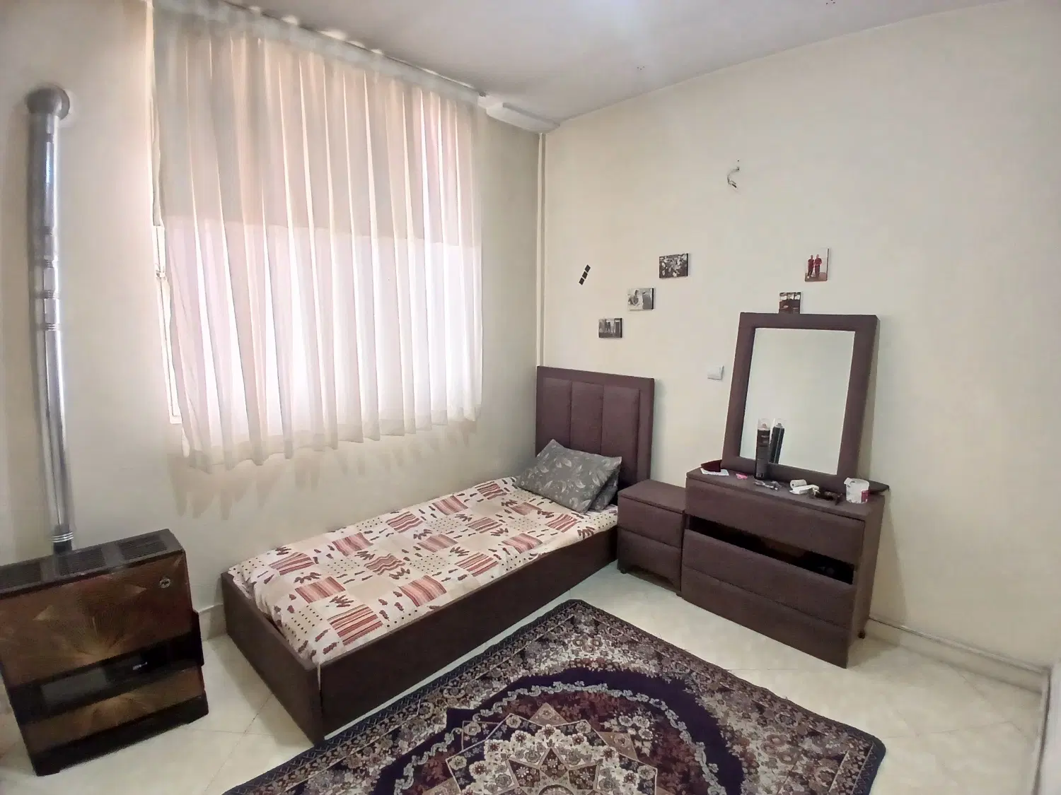 کارون* ۵۰متری*با پارکینگ* و انباری* و تراس
