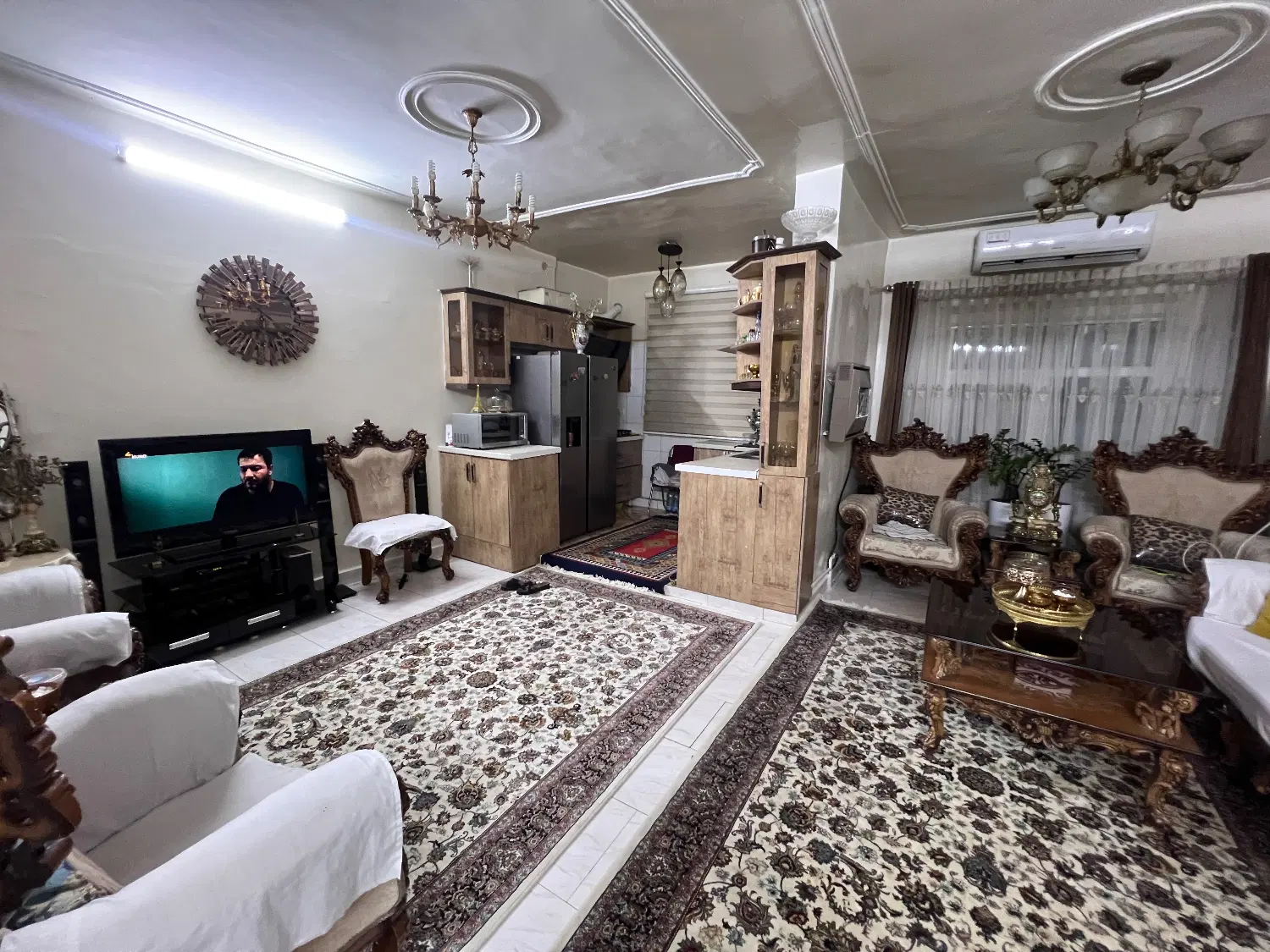 ۷۵ متر ۲ خواب، بازسازی کامل، ۵ دقیقه تا مترو