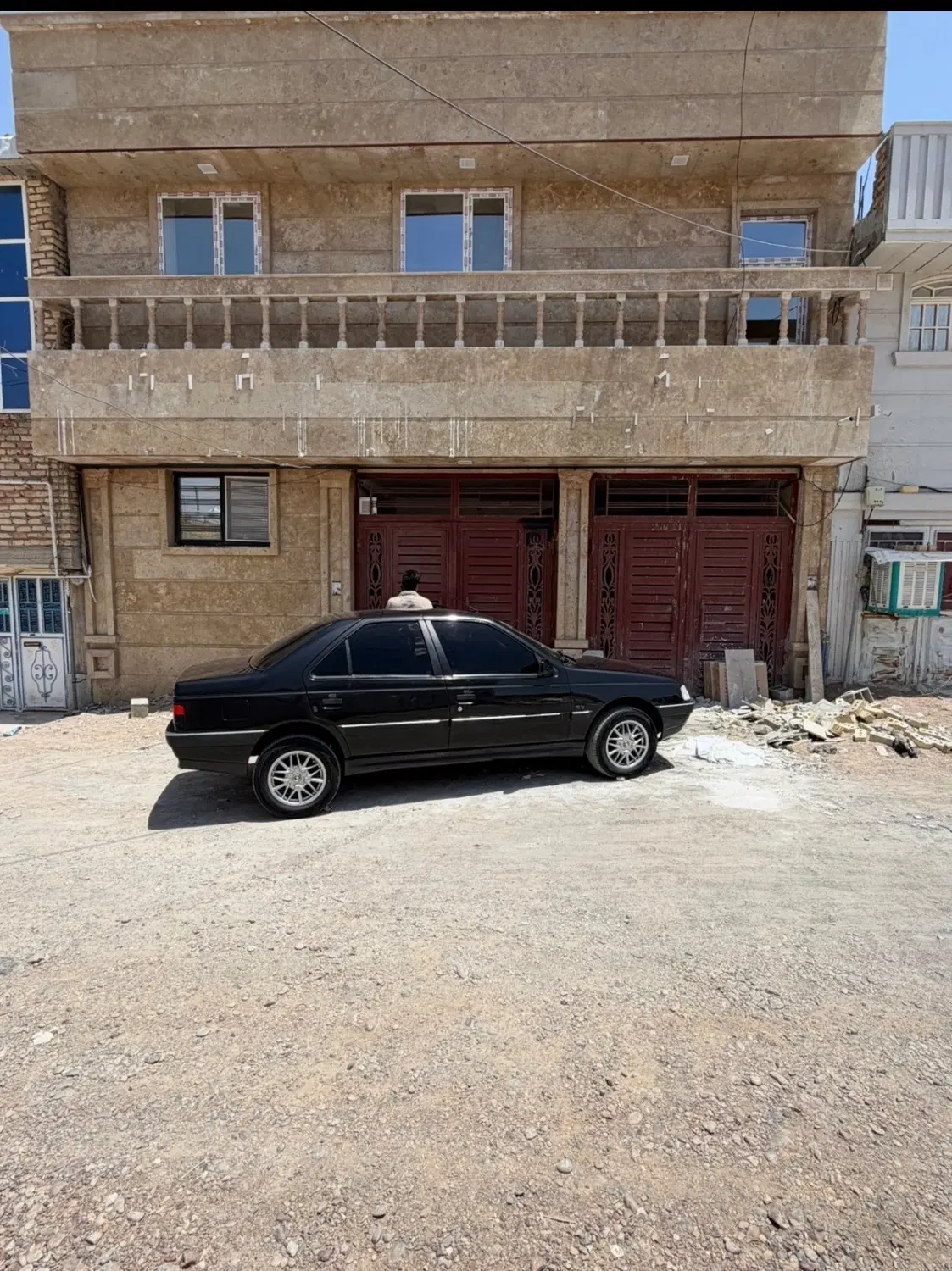 رهن کامل طبقه بالا ۲۰۰ متری صفر