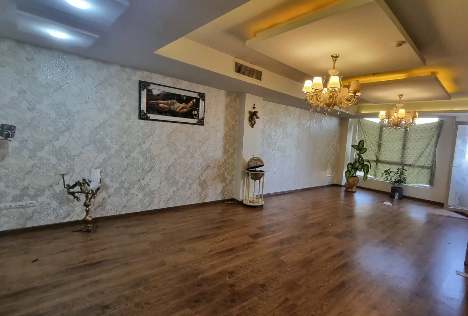 رهن کامل ۱۰۰ متر ۲ خواب (بهترین لوکیشن ازگل)