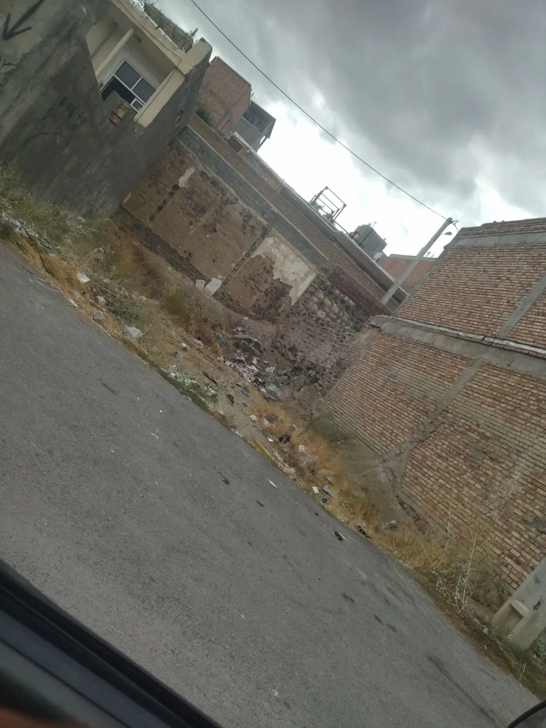 زمین مسکونی