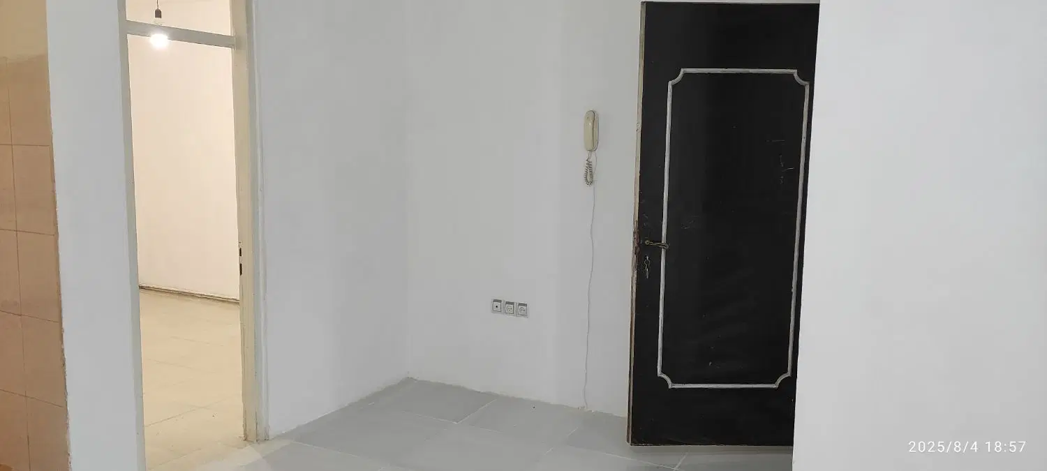اجاره خانه ویلایی طبقه دوم بهارستان ۲۱