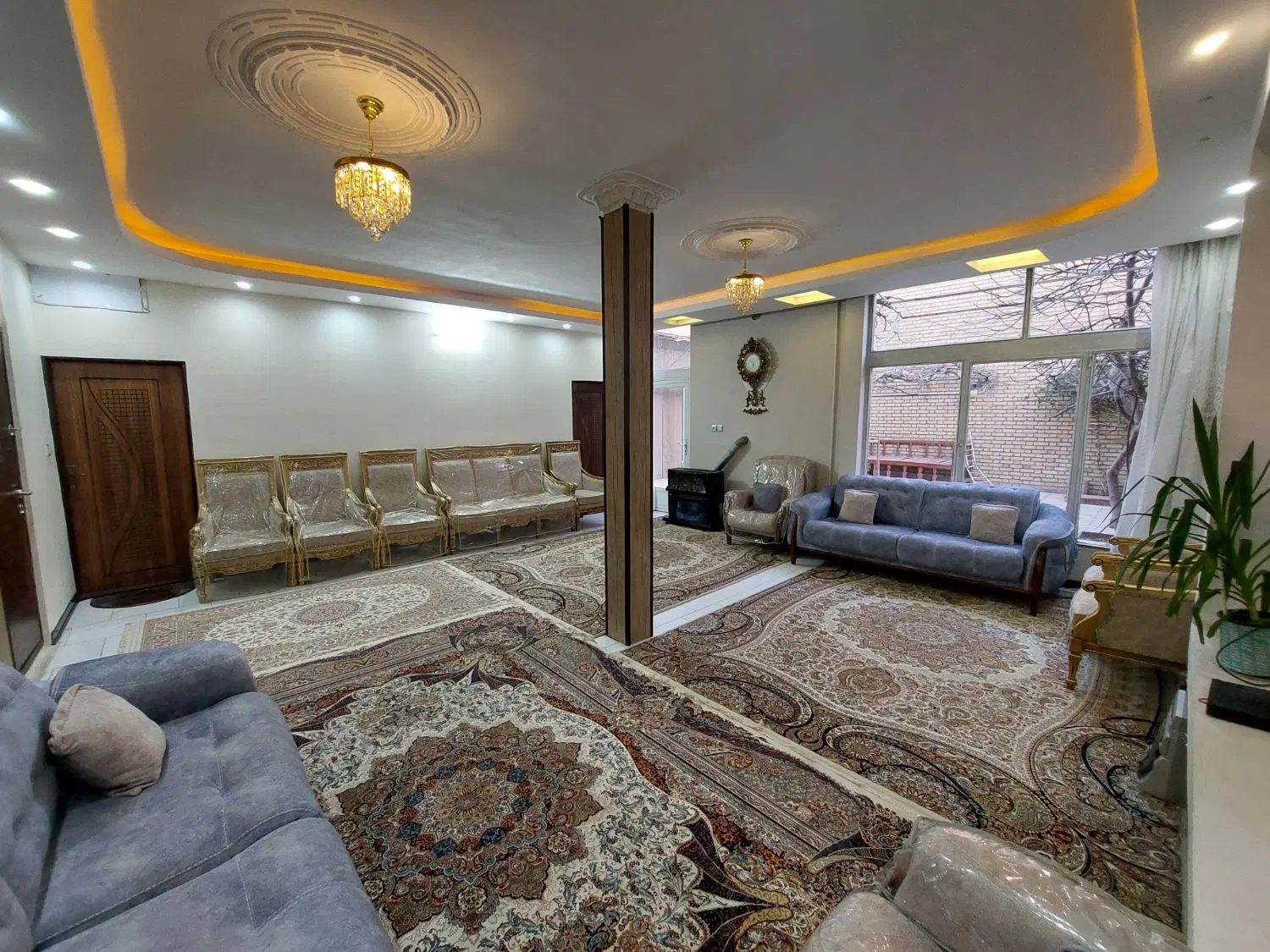 خانه ویلایی_تاپ لوکیشن منطقه_غرق نور_دلباز
