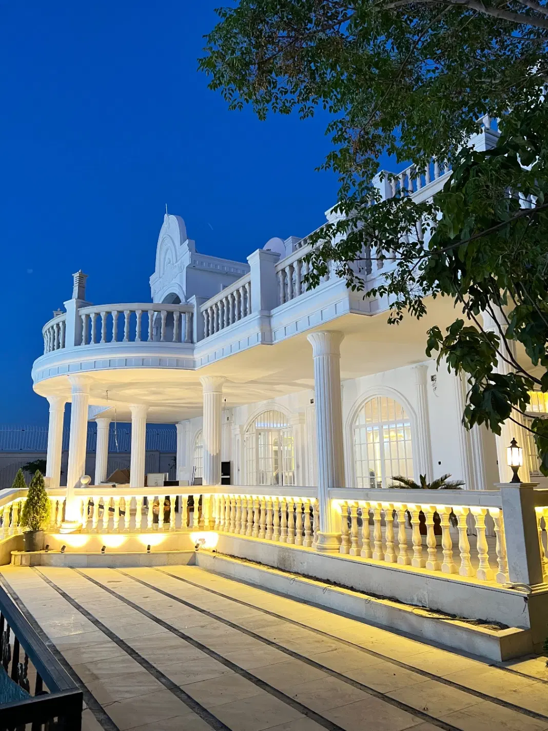 باغ، ویلا، عمارت