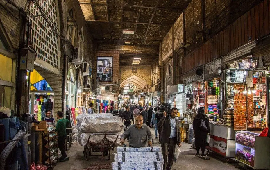 فروش مغازه ۱۳ متری، موقعیت ممتاز در بازار تهران