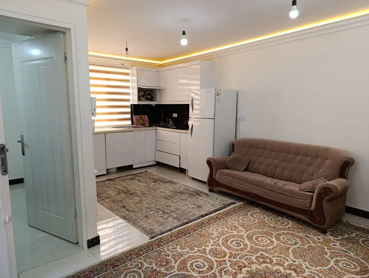 سوئیت و حیاط دربستی