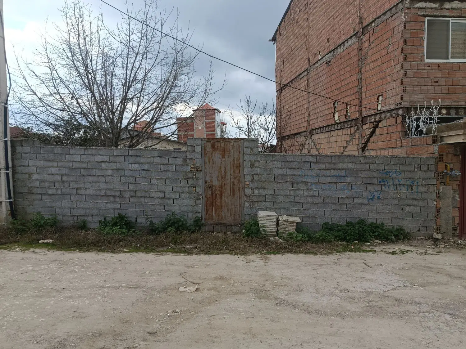 زمین مسکونی در بافت مسکونی