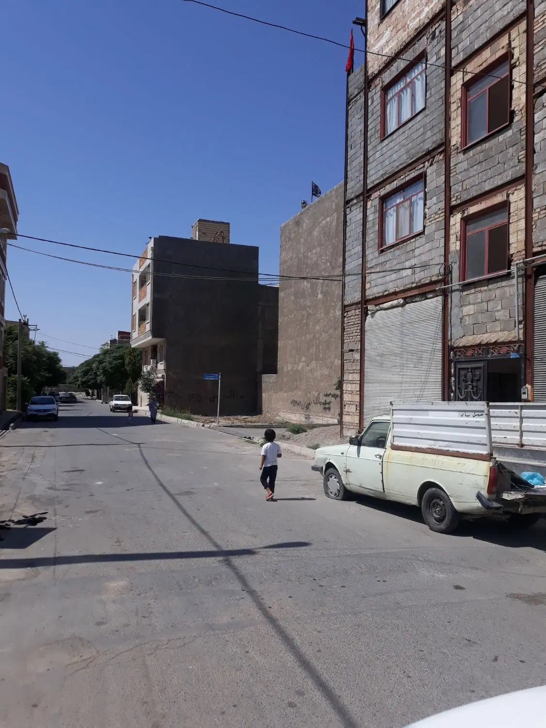 زمین دارای سند ۶ دانگ