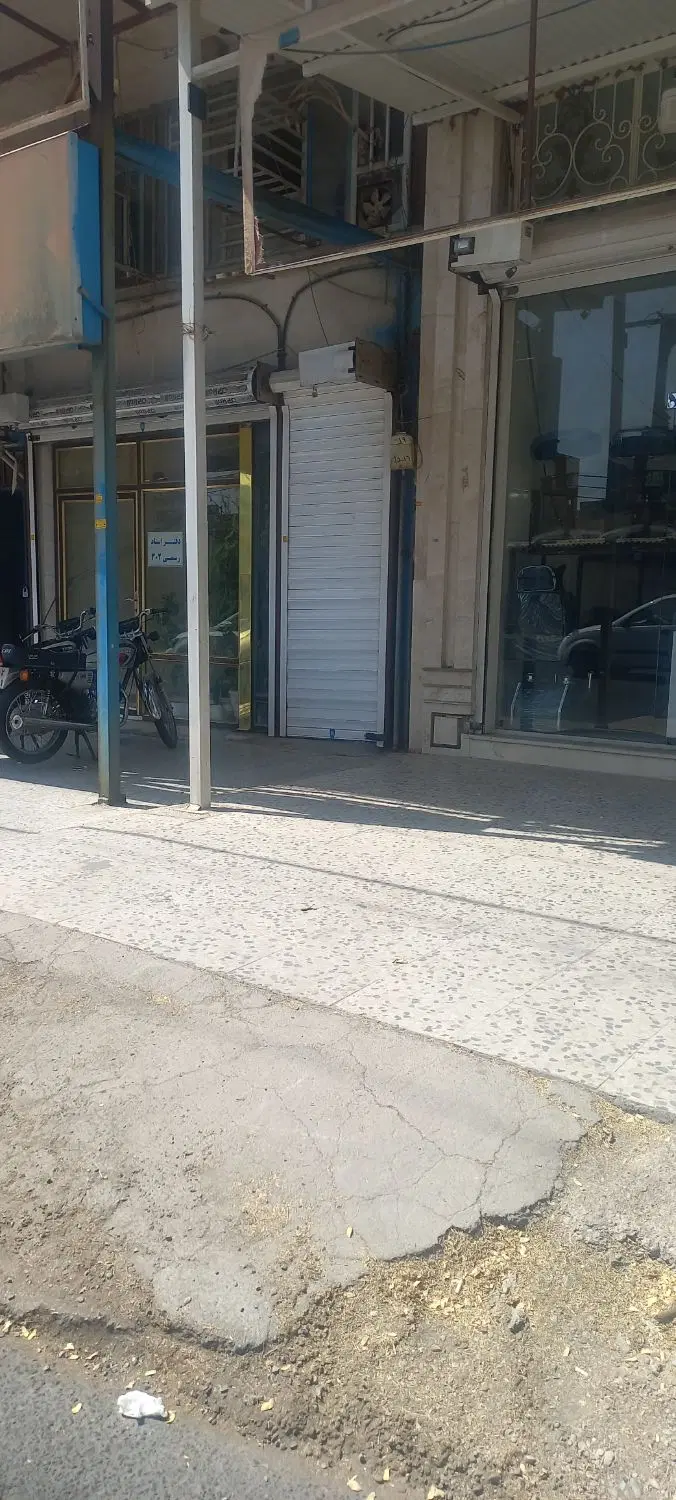 اجاره لکس مجزای بالای مغازه بصورت تجاری تجاری