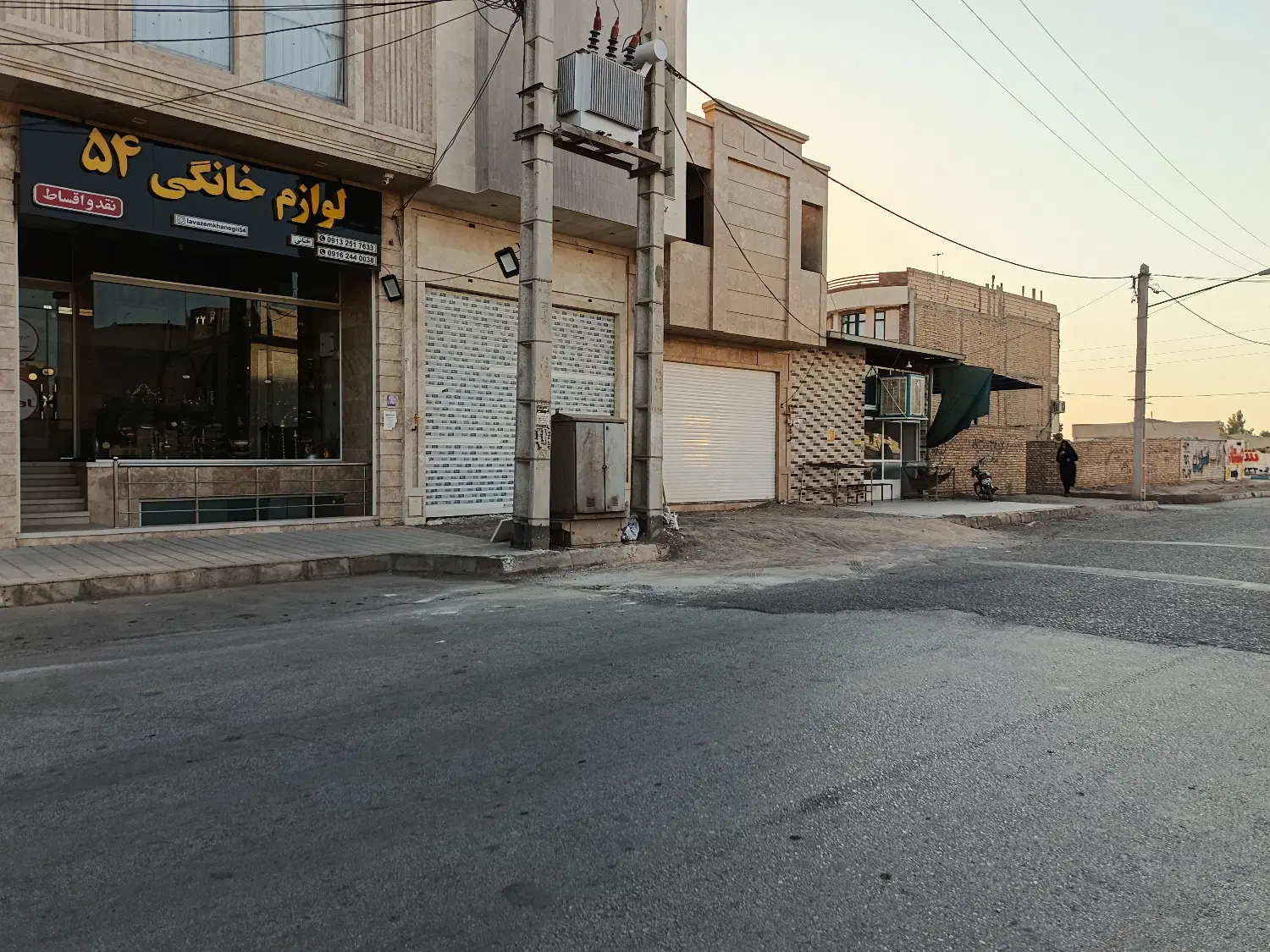 مغازه اجاره ای بلوار جمهوری خیابان ۱۶ شرق