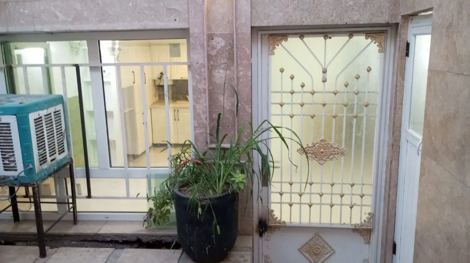 یک سویت اجاره ای حدود 30 متری