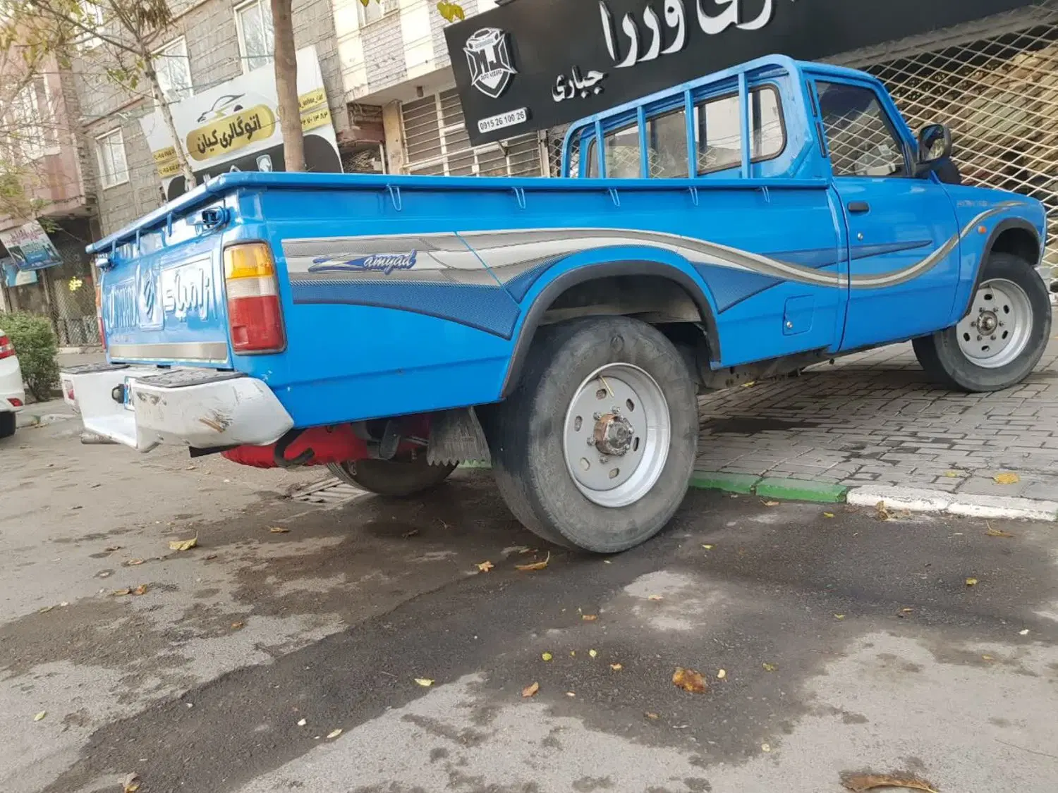 نمایشگاه اتومبیل