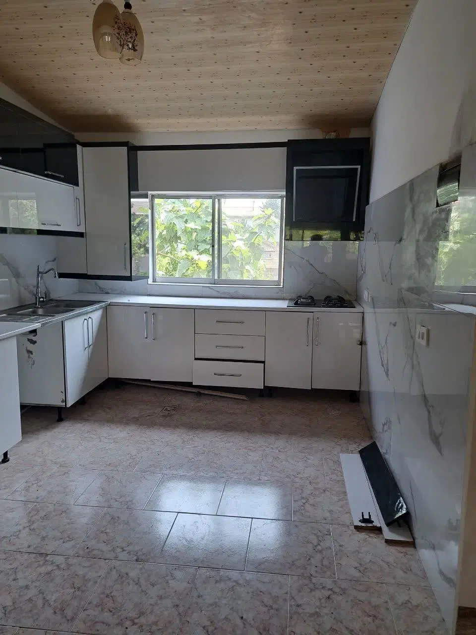 ویلایی ۱۴۵ متری با پارکینگ