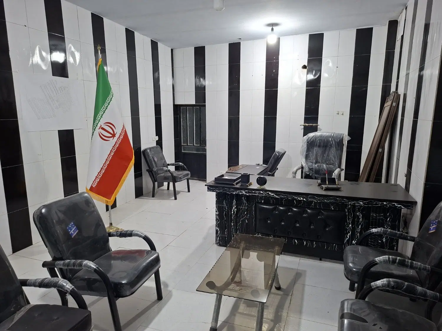 مغازه تجاری
