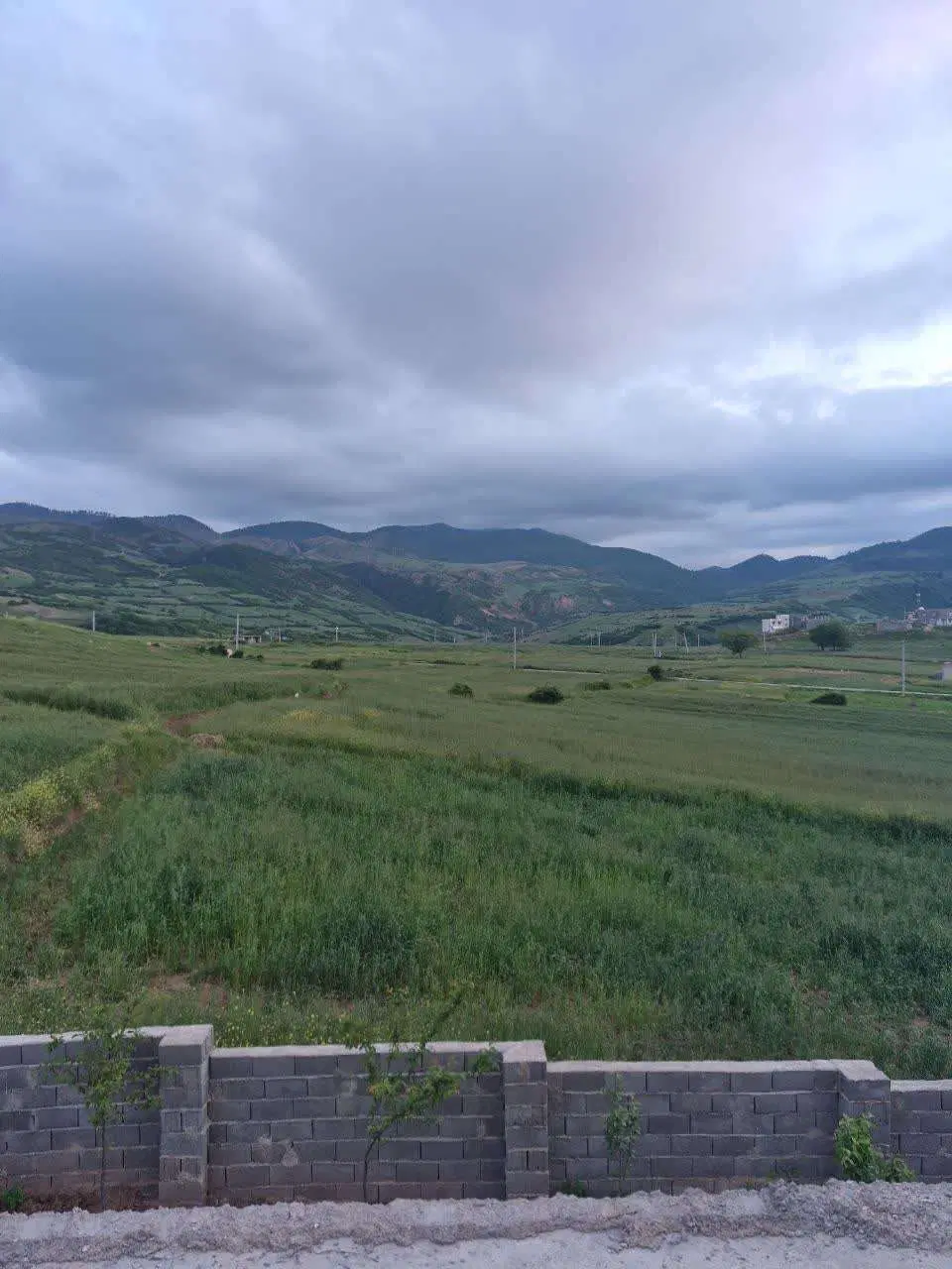 فروش خانه ویلای در روستای قلعه قافه بالا