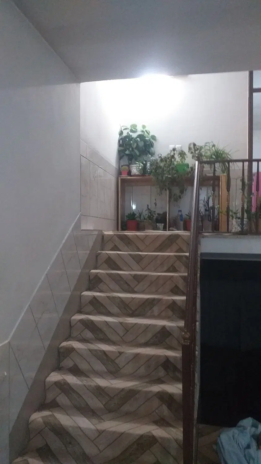 زمین مهدیه بربلوار روبروی قبرستان