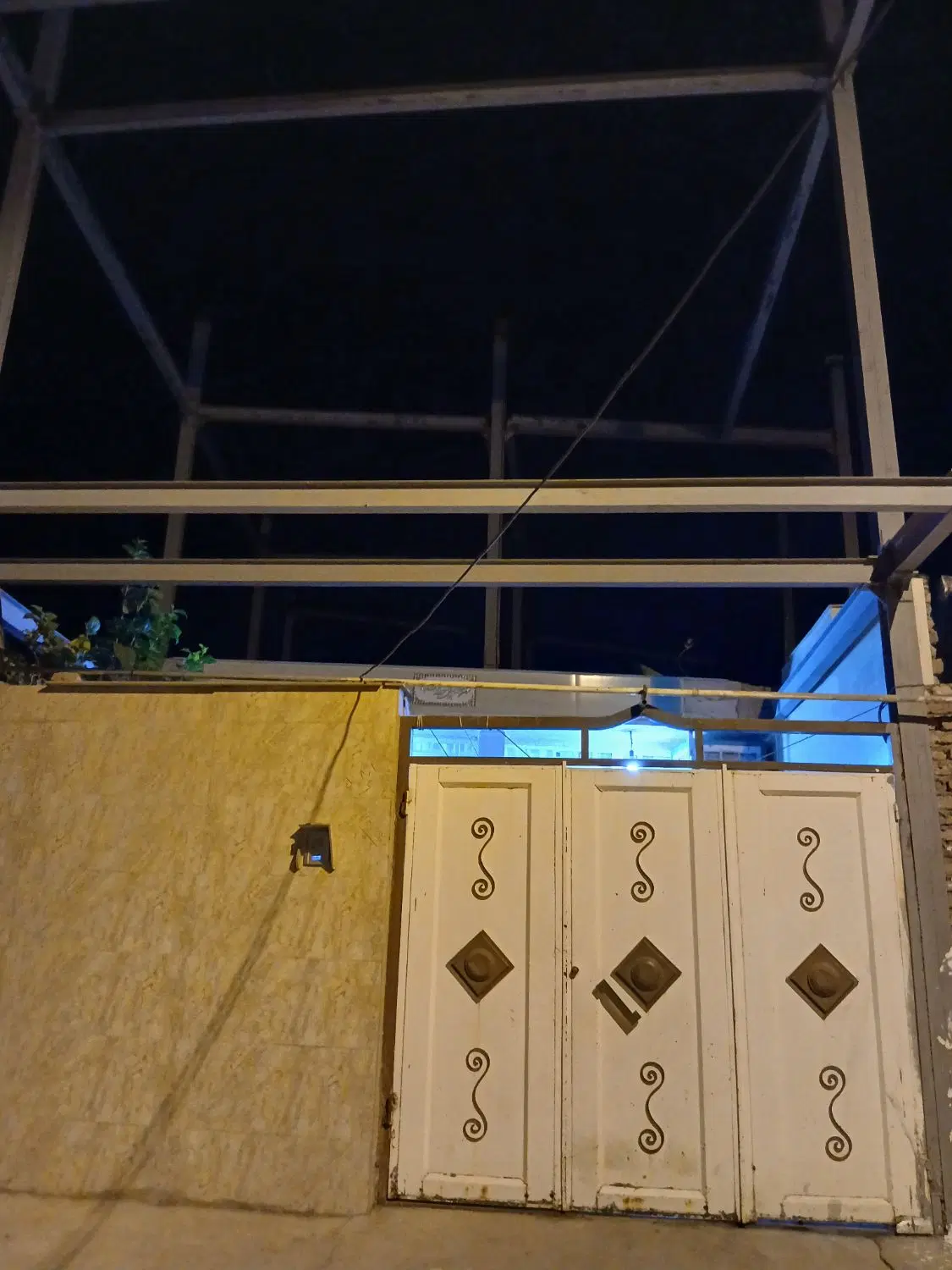 خانه دو طبقه ۱۰۰متری طبقه دوم نیمه کاره