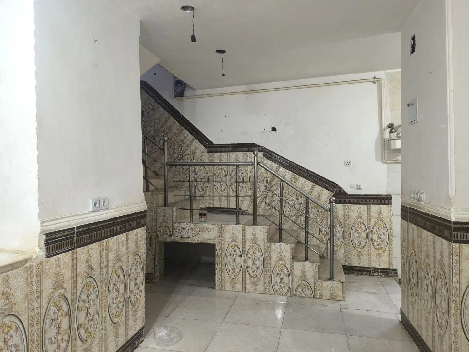 فروش خانه دوطبق نوساز اول دربندشرقی