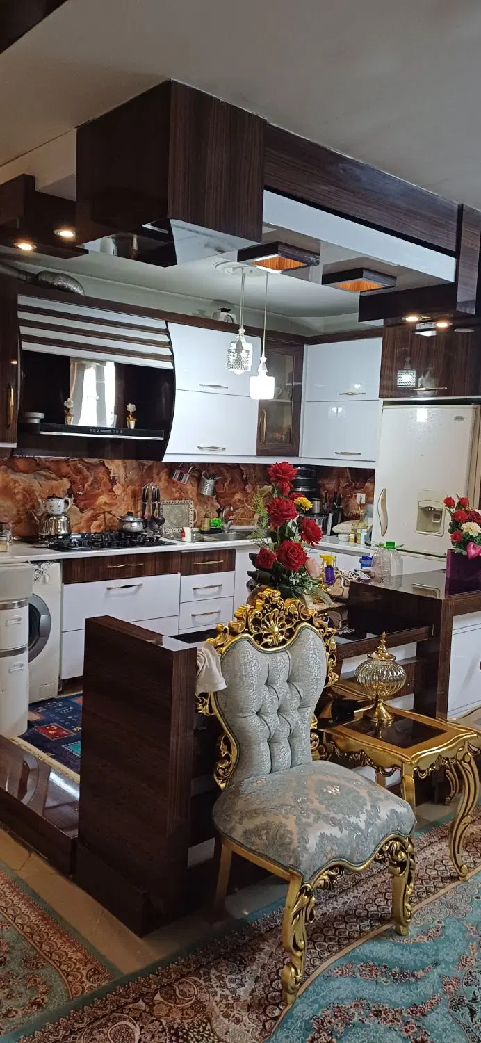 آپارتمان 80 متری _ اندیشه 9_ فول امکانات_ تخلیه