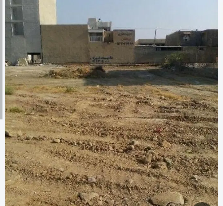 زمین فروشی