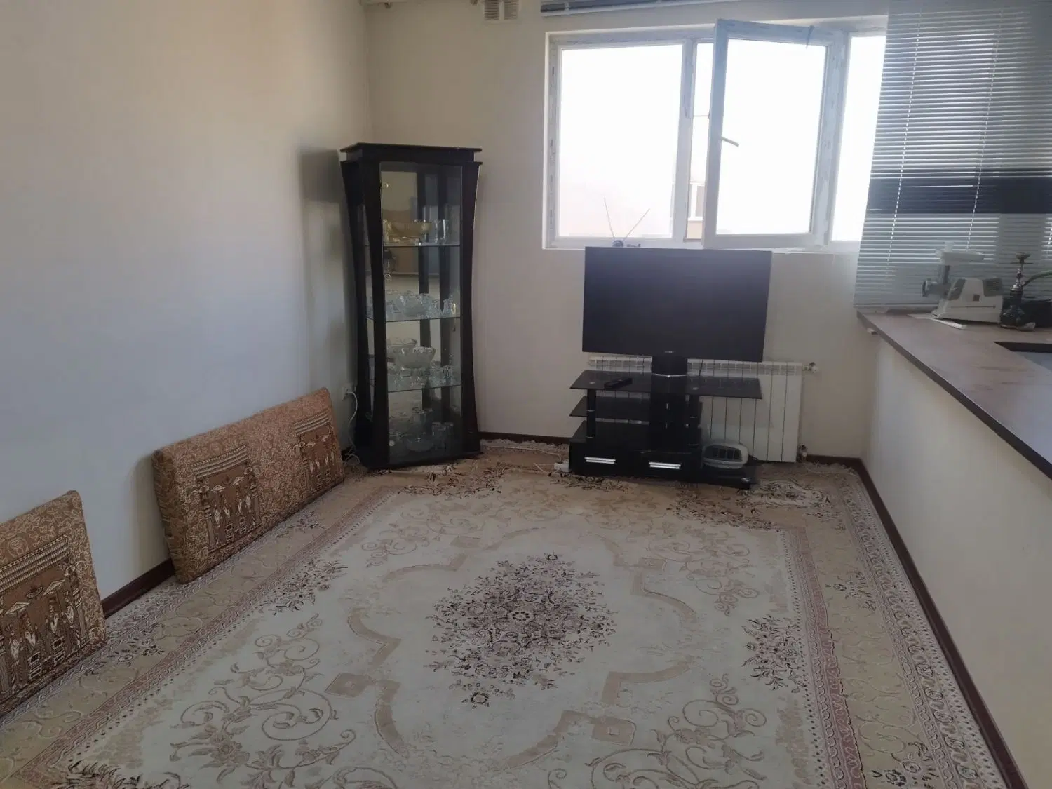 اجاره آپارتمان یک خواب 75 متری امیریه