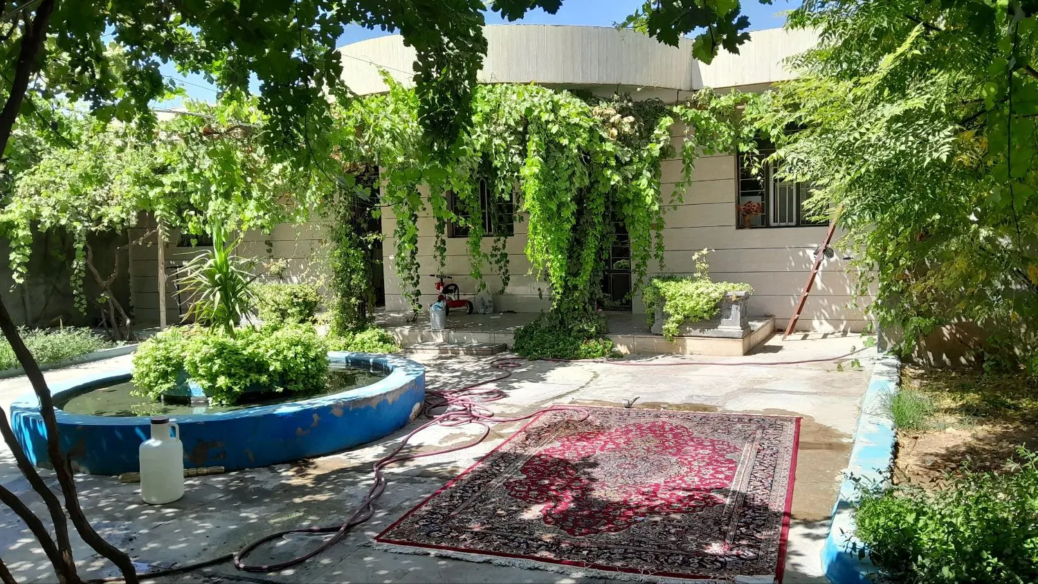تجاری مسکونی
