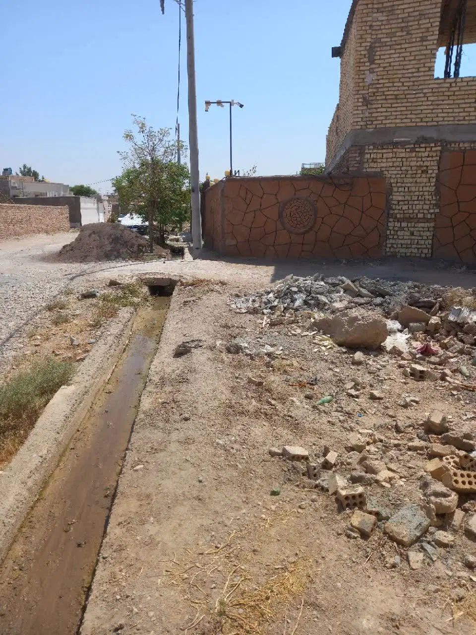زمین دو نبش