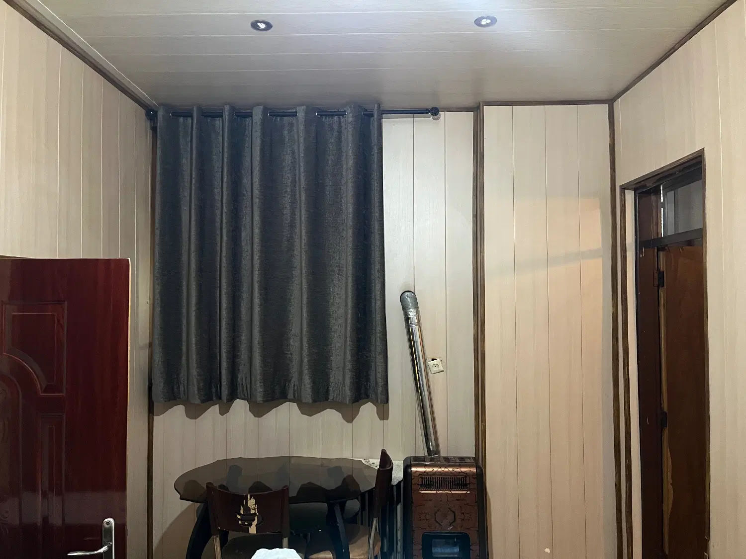 اجاره سوییت باغ در کردان