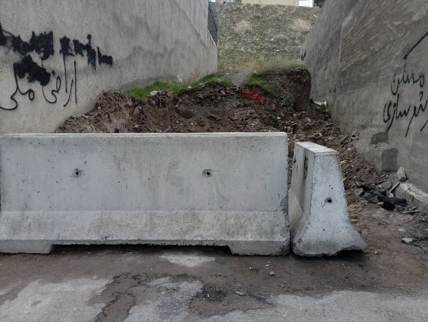 زمین در زعفرانیه کوی شبنم