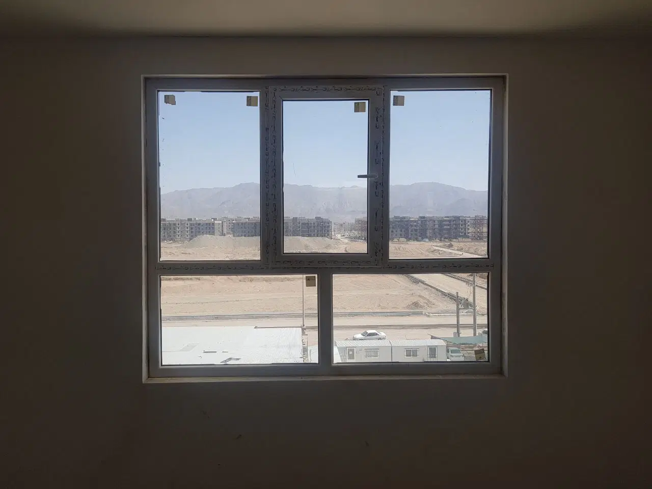 واحد ۱۰۳ متری باستیان بنا