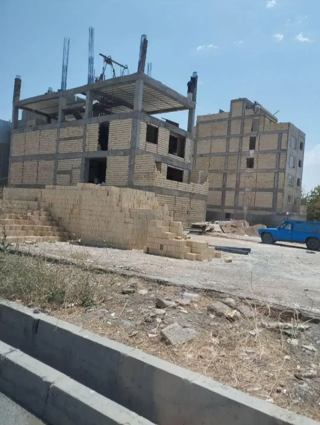 زمین مسکونی مناسب ساخت و سرمایه گذاری