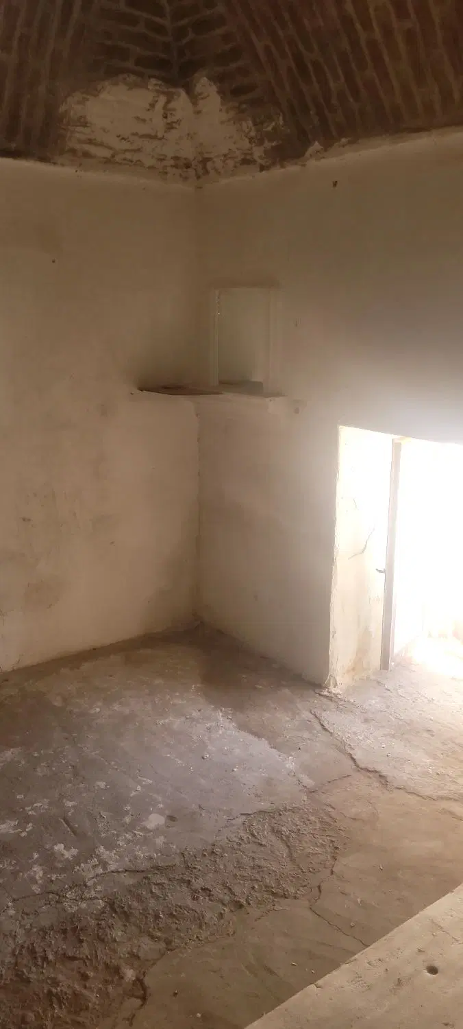 خانه قدیمی ۴تا اتاق داره در نصرت اباد