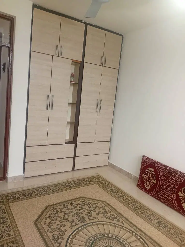 زمینی به متراژ ۲۲۰ متر با بنای ۷۵ متری تک خاب