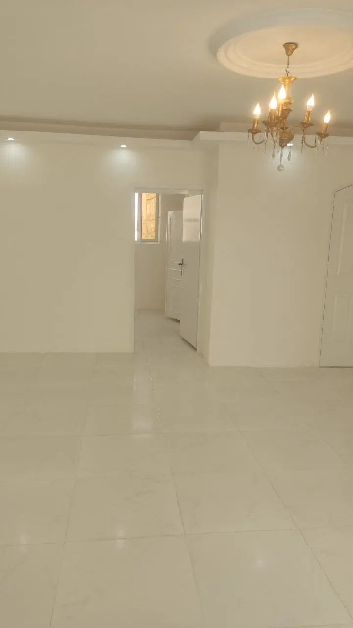 آپارتمان شیک و تمیز