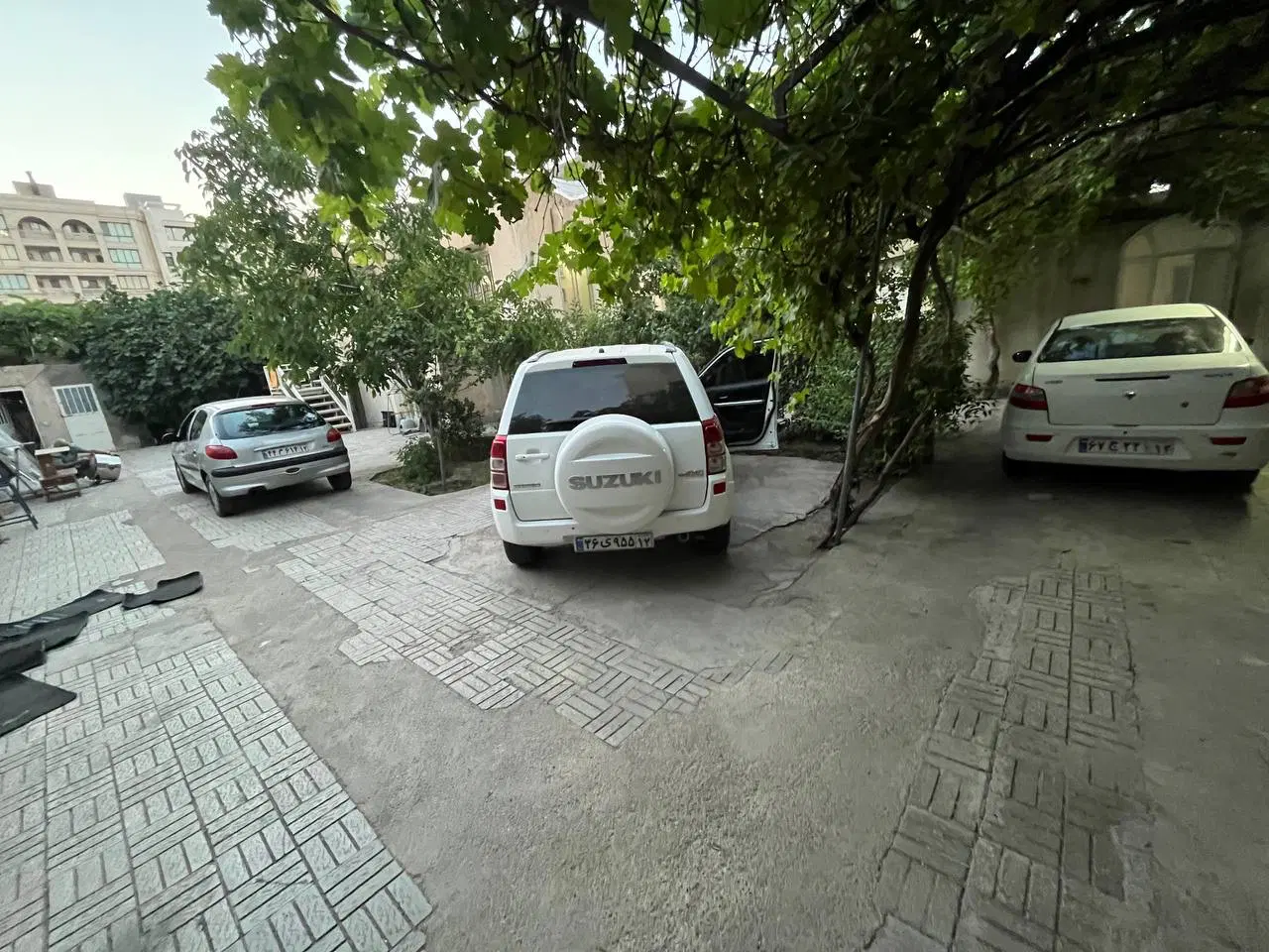 زمین ۵۰۰ متر میدان حافظ بهترین لوکیشن