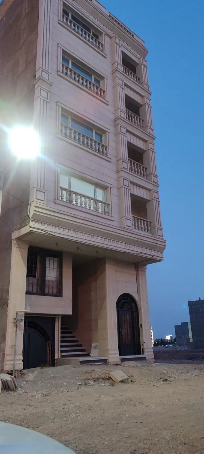 آپارتمان 140 متری نوساز