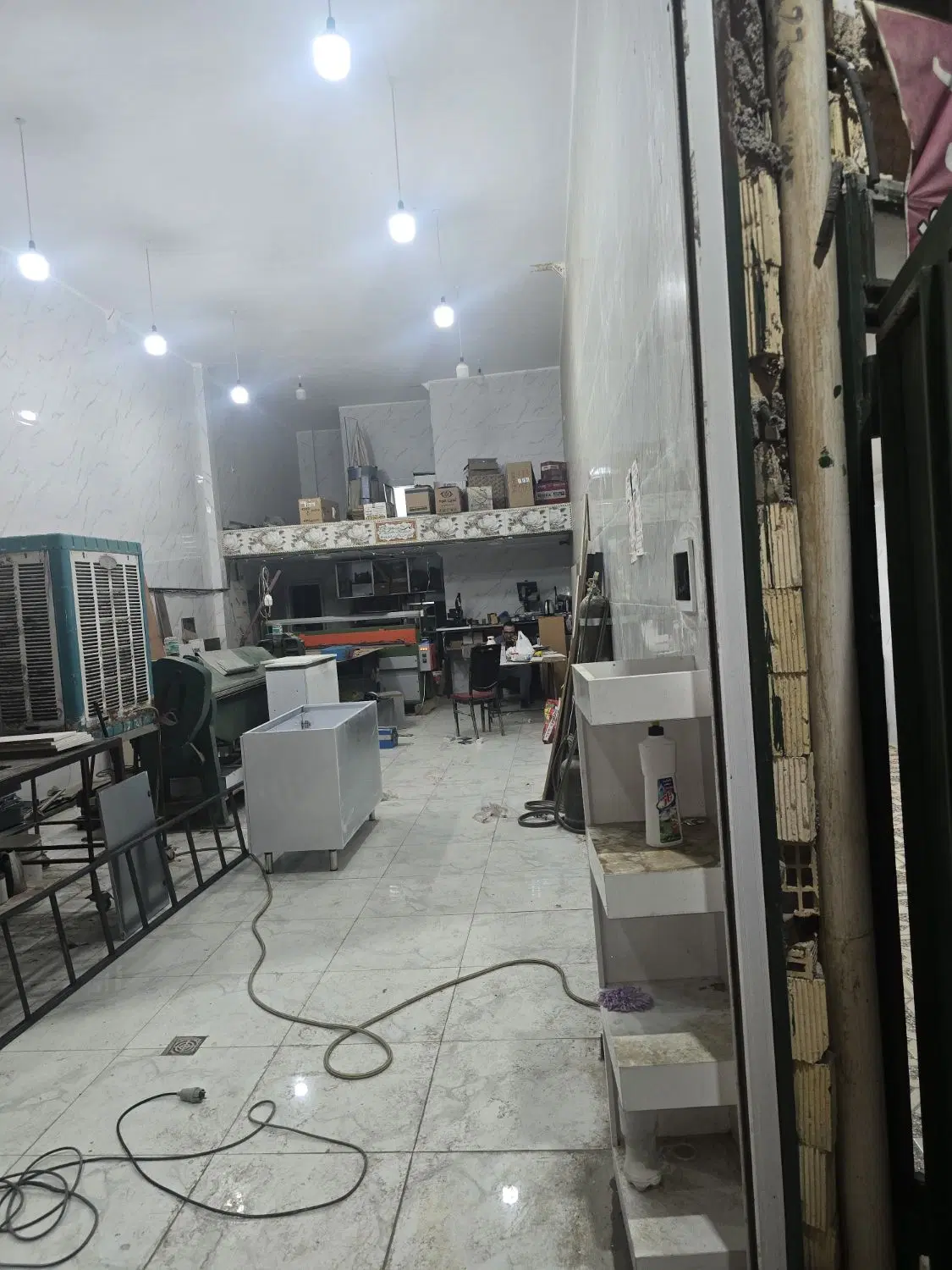 یک باب مغازه واقع در یادگار امام ۰