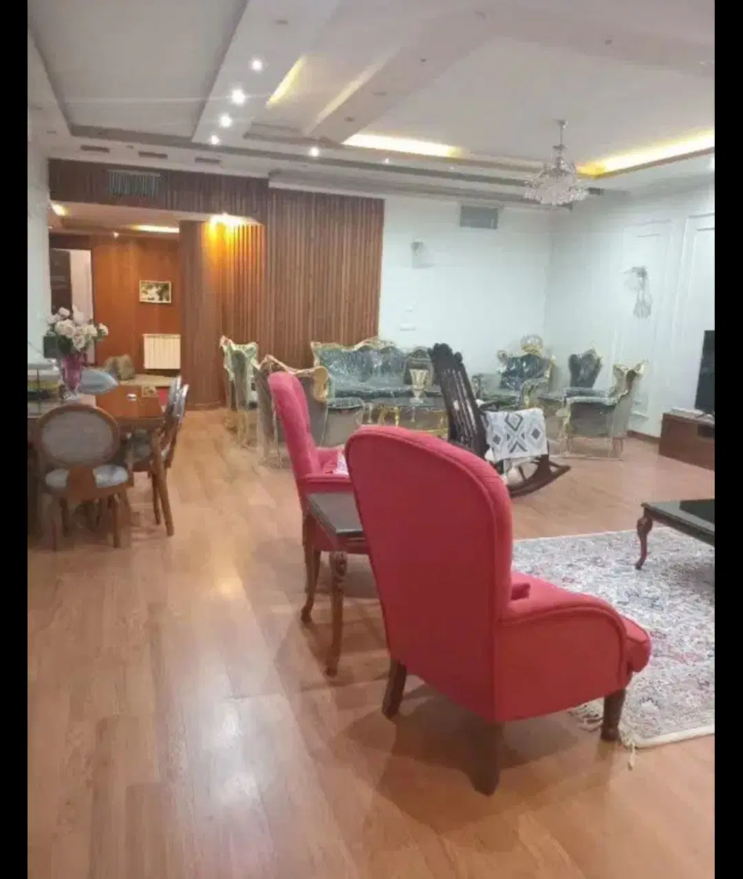 منزل۲طبقه شیک۴۶۲متر زیربنا۲۵۰متر زمین+استخر۴خواب