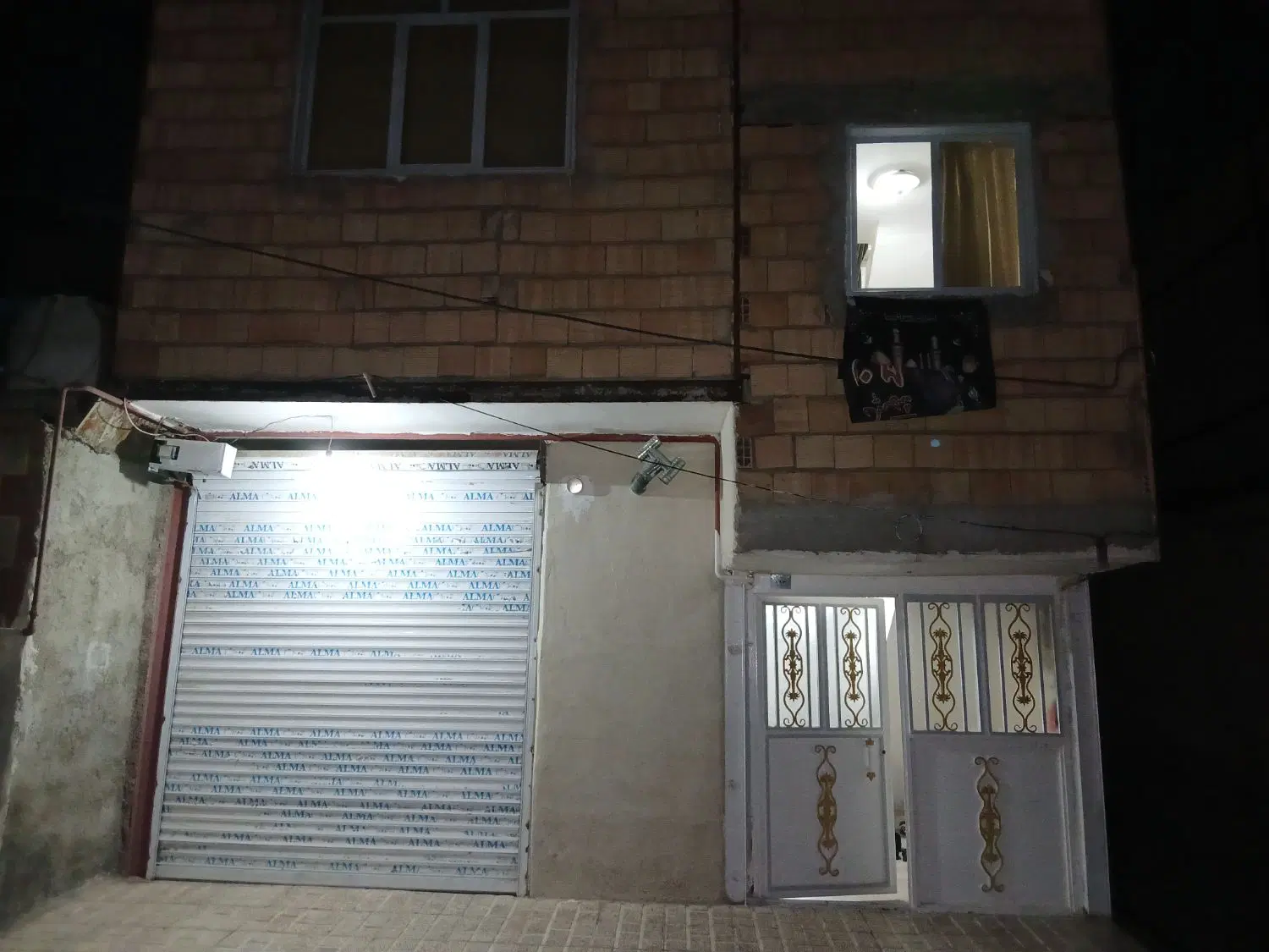 خانه ویلایی دوطبقه با پارکینگ